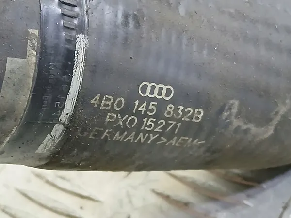 Volkswagen OE Tuyau d'Admission d'Air 4B0145832B image 3