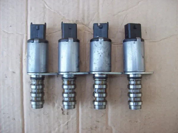 Alfa Romeo OEM 242 sähköventtiili käytetty image 2