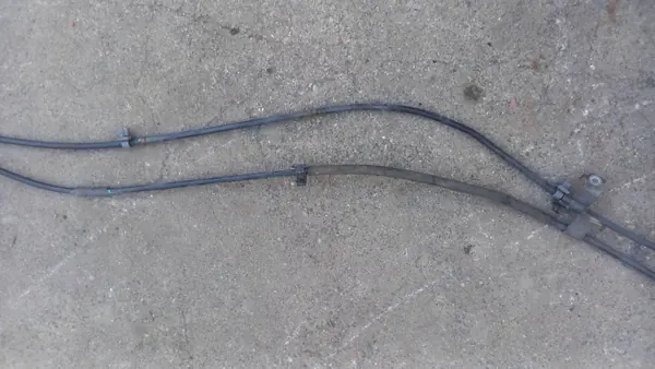 Juego de cables de freno de mano FA6N OEM Ford Fiesta MK7 image 3