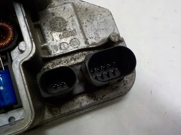 Module de contrôle Haldex Volvo OEM 5WP22211-02 image 4