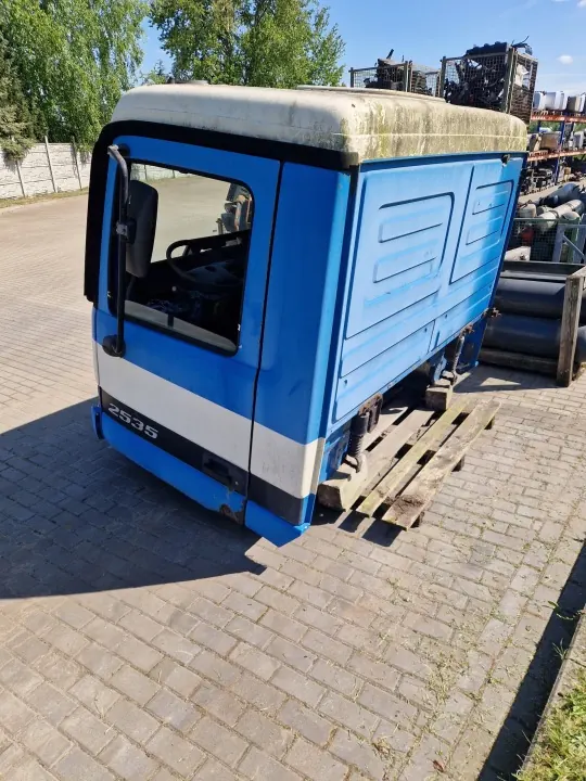 Mercedes Actros MP1 daghytt OEM A00040000008x4 image 4
