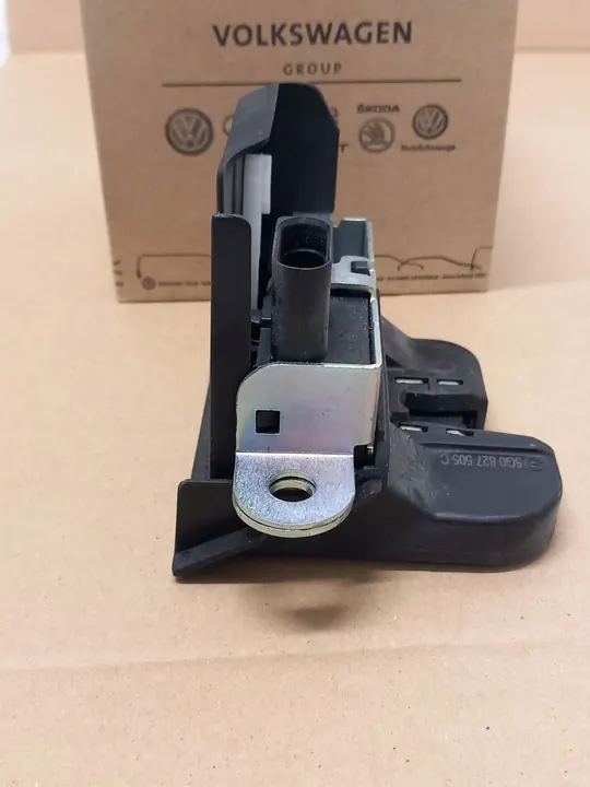 Bagagelås VW Golf VII 14- OEM 5G0827505C image 5