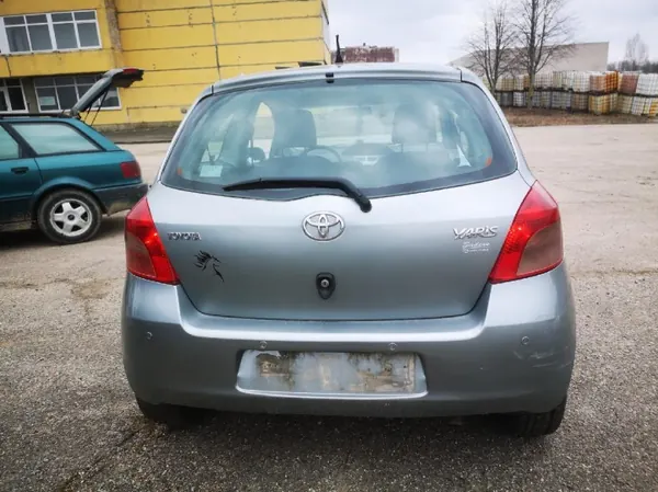 Toyota Yaris Immobilizer Computer OEM 10r023241 image 9
