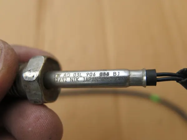 Sensor de Temperatura de Gases AUDI Q3 2.0 03L906088BJ image 2