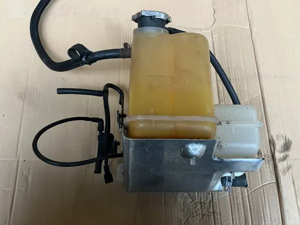 Depósito de líquido refrigerante OEM 05278766AB Chrysler image 4