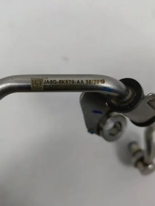 Conducto de aceite Ford OE JA6G-6K679-AA - Pieza usada image 3