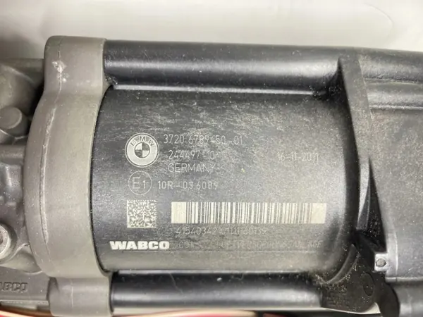 BMW OEM 6789450 Luftfeder-Kompressor - Gebraucht image 3