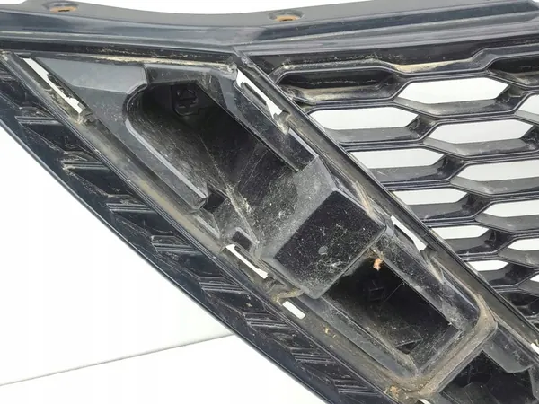 Nissan Qashqai 2018 Grill / Upper Radiator Cover OEM 62310HV00A image 3