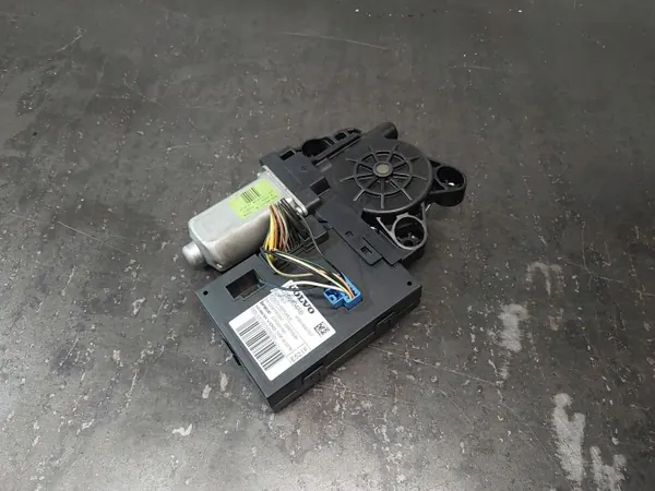 Módulo porta dianteira esquerda Volvo V50 OEM 307981104AB image 2