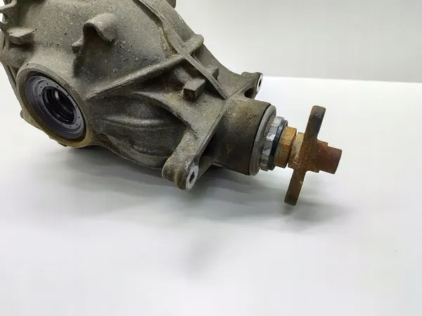 Différentiel arrière BMW 5 F10 F11 7584456 image 6