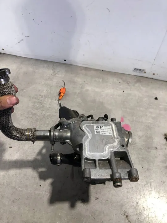 EGR-Jäähdytin Audi A6 S6 C6 4F image 3