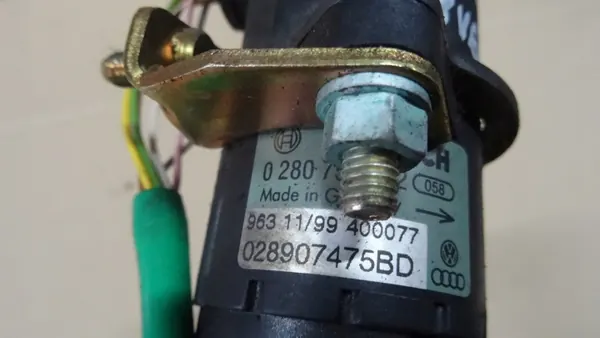 Potentiomètre d'accélérateur Audi A8 D2 2.8 V6 OEM 028907475BD image 4