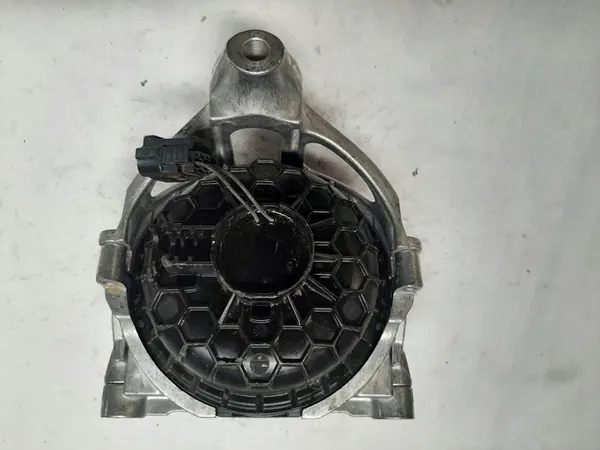 Moottorin Kiinnike Audi A4 A5 A6 A7 4M0199372J image 3