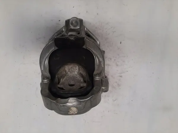 Moottorin Kiinnike Audi A4 A5 A6 A7 4M0199372J image 5