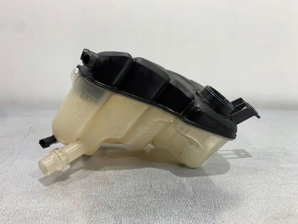 FBZ18977 OEM laajennussäiliö Range Rover Evoquelle image 3