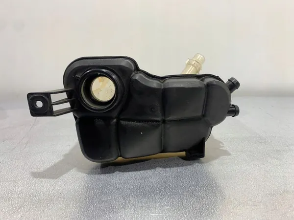 FBZ18977 OEM laajennussäiliö Range Rover Evoquelle image 5