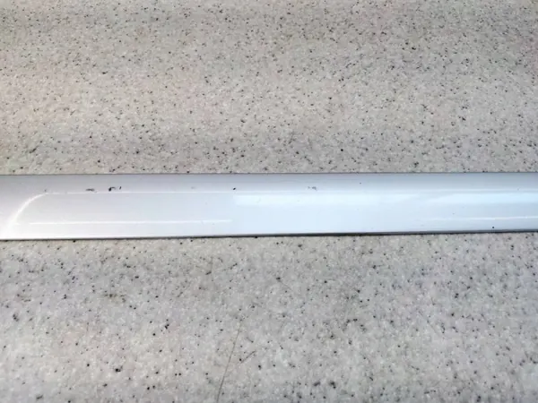 OEM 1T0853516B Oikea Etuoven Lista VW Touran image 3