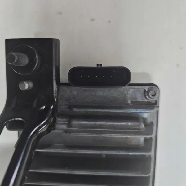 Sensor Radar Distronic Tesla OEM 158570901E Usado image 5