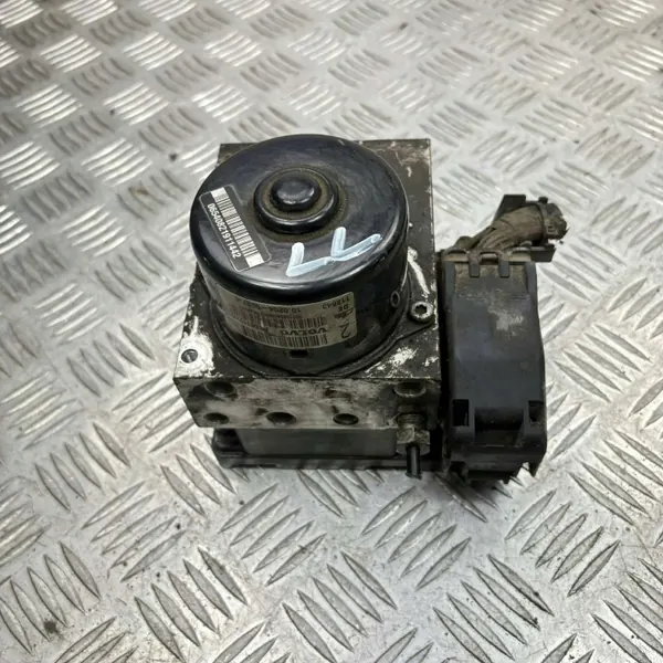 Unité ABS Volvo & Pompe OEM 8671224 image 2