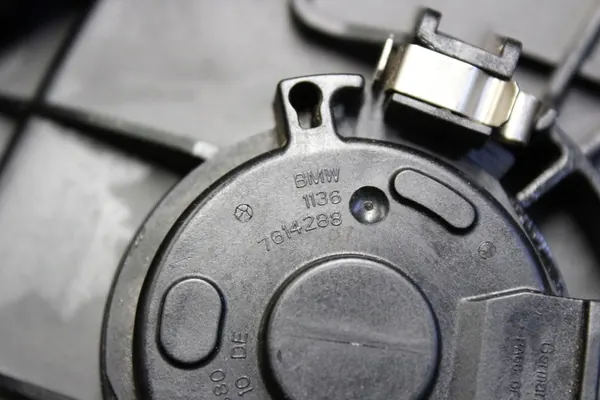 BMW 7 G11 G12 740 4.0i Tampa de Válvulas image 5