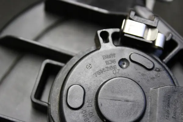 BMW 7 G11 G12 740 4.0i Tampa de Válvulas image 6