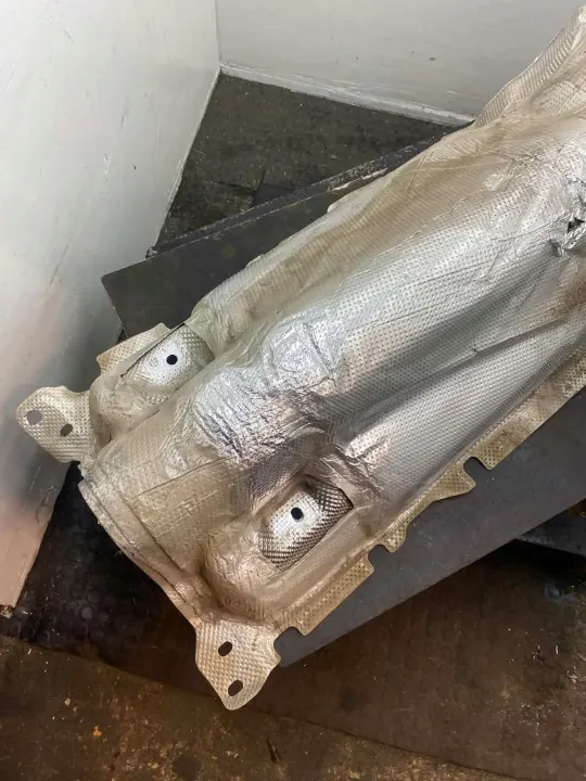 Volvo XC90 II Heat Shield 31407738 image 5