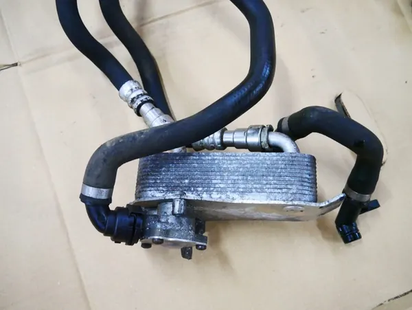 BMW E82 E84 E90 E91 E92 E93 Radiador de Aceite 7529499 image 3