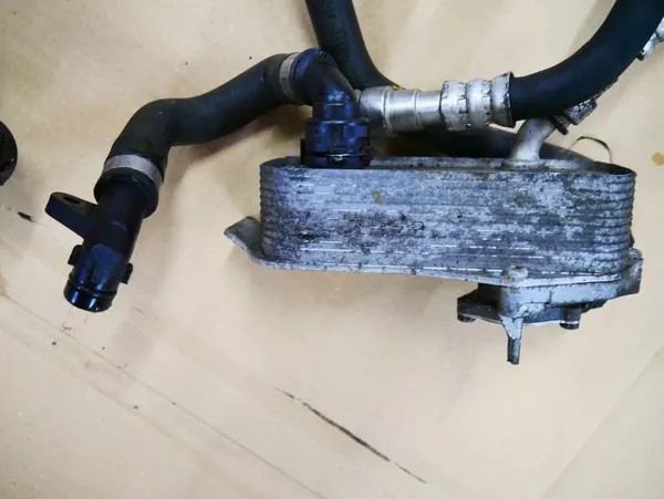 BMW E82 E84 E90 E91 E92 E93 Radiador de Aceite 7529499 image 4