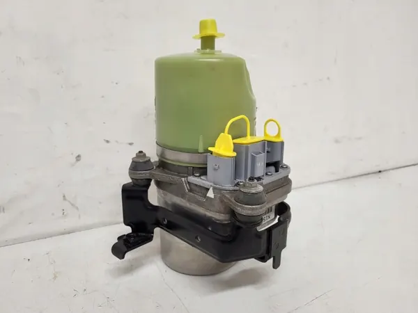Ford servopump OEM 6M5Y3K514CE Begagnad image 3
