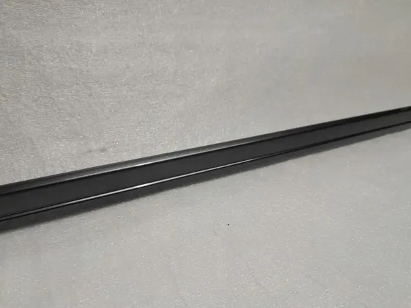 Audi A4 B9 S-Line Höger Sidoklädsel OEM 8W0853932A image 3