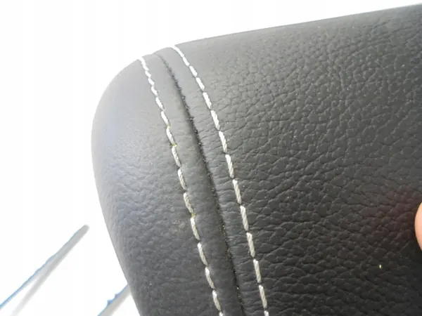 Jaguar E-Pace achterste hoofdsteunen OEM - Leer Paar image 4