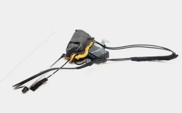 Pompe hydraulique Volvo d'occasion OEM 30674842 V70 image 2