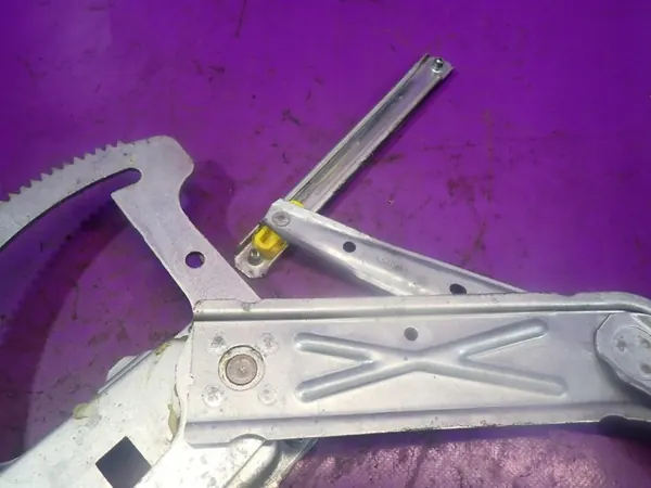 OPEL MERIVA A I 04-10 Elevador de Vidro Direito 6 Pin 93189578 image 3