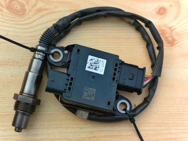 NOX-effektsensor OEM 05L906261D för VW T6 image 2