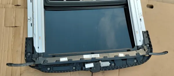 Techo solar OEM A2057806900 para Mercedes E63 AMG W213 image 9