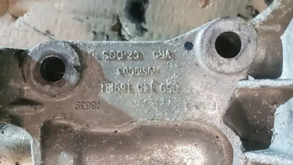 Support de compresseur AC Audi A6 S6 C7 2013 OEM 059145169BL image 2