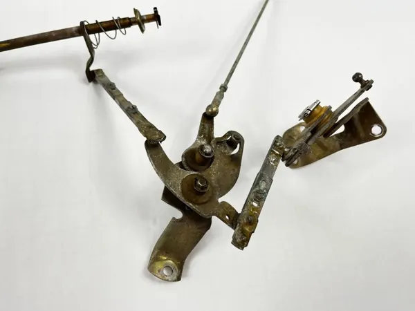 Mercedes W126 V8 Gaspedalzug OEM - 420 500 560 image 3