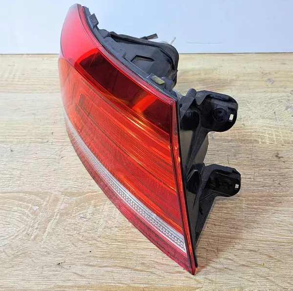 Luz trasera izquierda LED VW Passat B8 Sedan 3G5945095J image 2