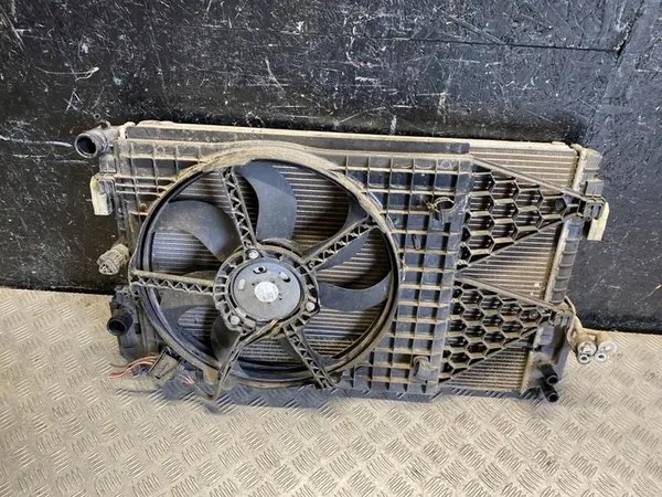 Radiador de Aire Acondicionado 6R0145805H Škoda Rapid 2015 image 4