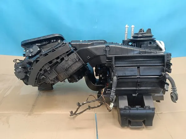 AUDI A5 F5 SPORTBACK 2.0 TDI 140KW 2018 Verwarming 8W1820001J image 3