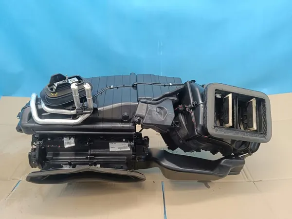 AUDI A5 F5 SPORTBACK 2.0 TDI 140KW 2018 Verwarming 8W1820001J image 4