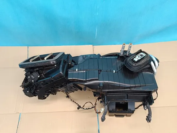 AUDI A5 F5 SPORTBACK 2.0 TDI 140KW 2018 Verwarming 8W1820001J image 5