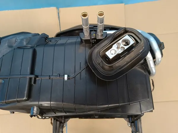 AUDI A5 F5 SPORTBACK 2.0 TDI 140KW 2018 Verwarming 8W1820001J image 7