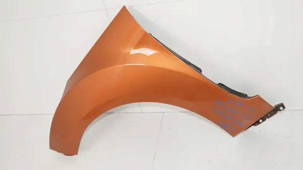 Para-lamas dianteiro esquerdo OEM 360203673 Hyundai Veloster image 3