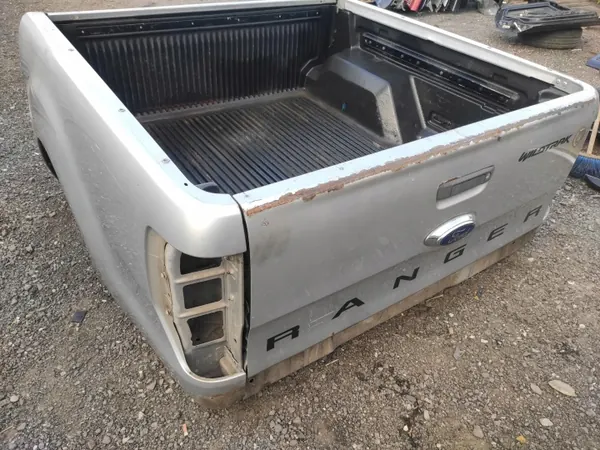 Kit Hayon FORD RANGER 5 OEM - État Utilisé image 2