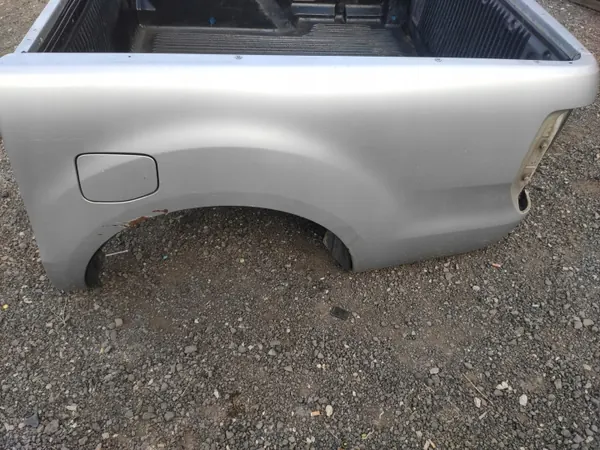 Kit Hayon FORD RANGER 5 OEM - État Utilisé image 7