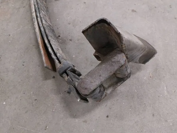 Ressort à lames gauche arrière RESOR TYŁ Mercedes-Benz T1 image 5