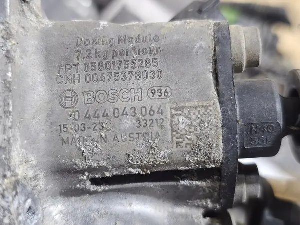 Inyector AdBlue Iveco Stralis OEM 05801755285 0444043064 image 3