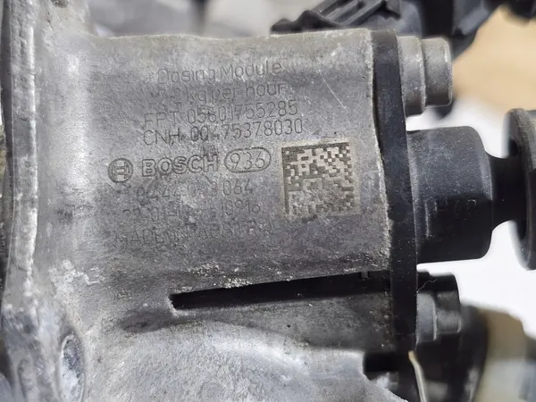 Inyector AdBlue Iveco Stralis OEM 05801755285 0444043064 image 4