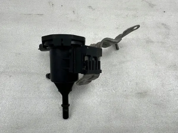 Mercedes-Benz Tryckventil OEM A2224700193 image 2